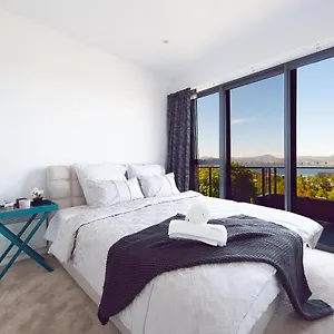 Nature & Relax House, Panoramic Sea View, Free Parking40 Hobart
